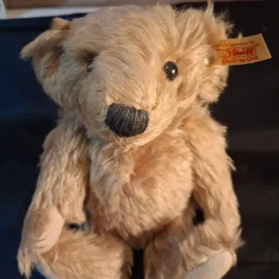 STEIFF JOINTED BEAR
