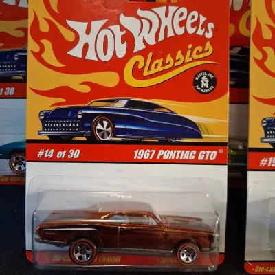 HOT WHEELS CLASSICS