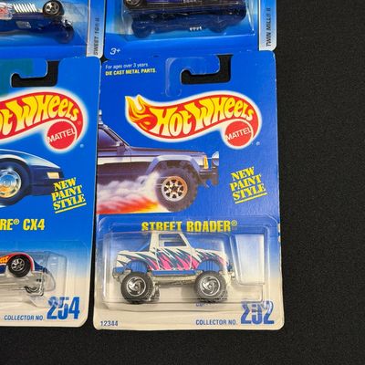 COLLECTIBLE HOT WHEELS