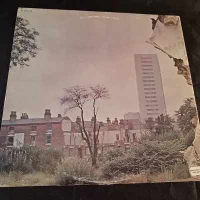 JETHRO TULL & LED ZEPPELIN VINTAGE VINYL ALBUMS