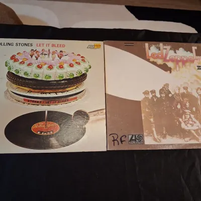 THE ROLLING STONES AND LED ZEPPELIN VINYL RECORD ALBUMS