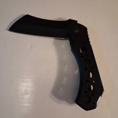 LARGE FOLDING KNIFE WITH NYLON CLIP ON SHEATH