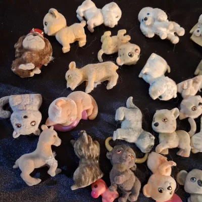 PUPPY IN MY POCKET FLOCKED TOYS