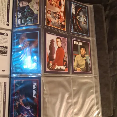 STAR TREK TRADING CARDS IN A BINDER