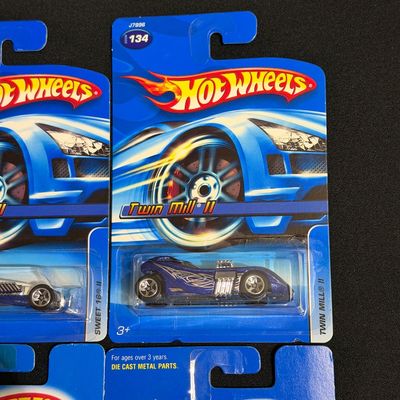 COLLECTIBLE HOT WHEELS