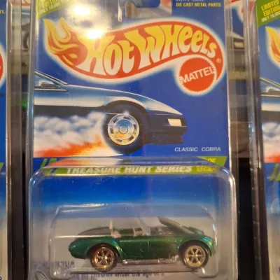 1994 HOT WHEELS TREASURE HUNT MINUS 1 CAR