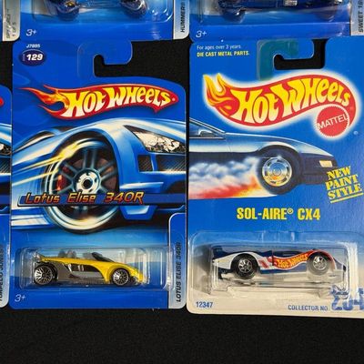 COLLECTIBLE HOT WHEELS