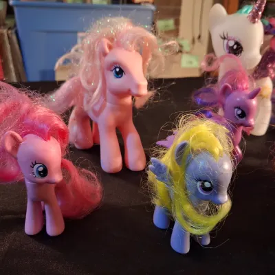 MY LITTLE PONY - APPROX 3" - 5"