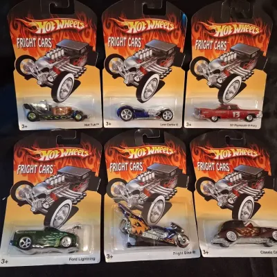 HOT WHEELS FRIGHT CARS