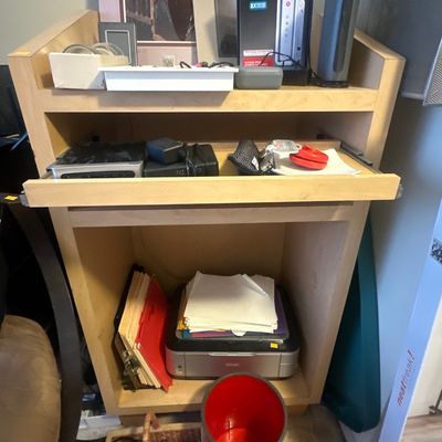Computer desk