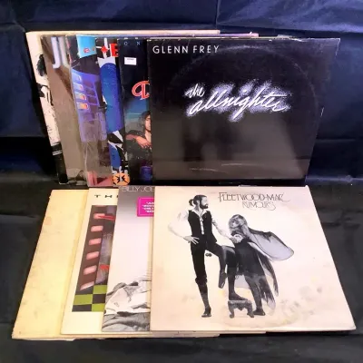 (10) Vinyl Records - Billy Joel, Doobie Bros., Bob Dylan & More!