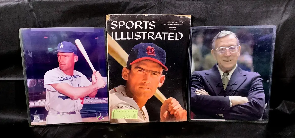 Athlete And Coach - Wally Moon Collectibles