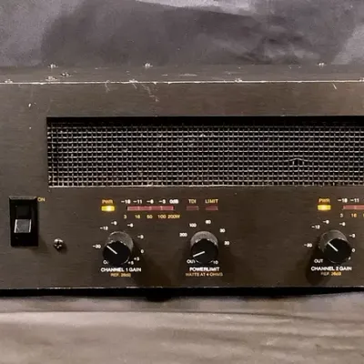 Vintage QSC A42 Stereo Power Amplifier Pro Audio Rack Mount Amp Model A42