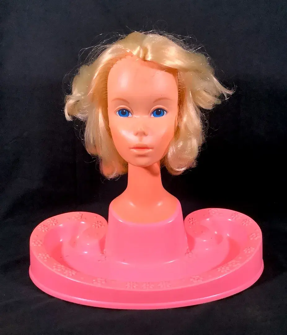 1970’s Mattel Barbie Beauty Center Hair Styling Head