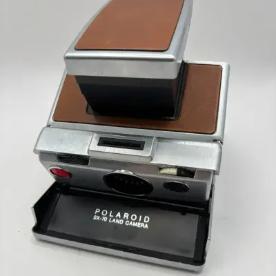 Vintage Polaroid SX-70 Land Camera With Case 