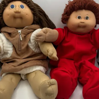 Vintage Cabbage Patch Dolls Xavier Roberts 16” With Outfits 