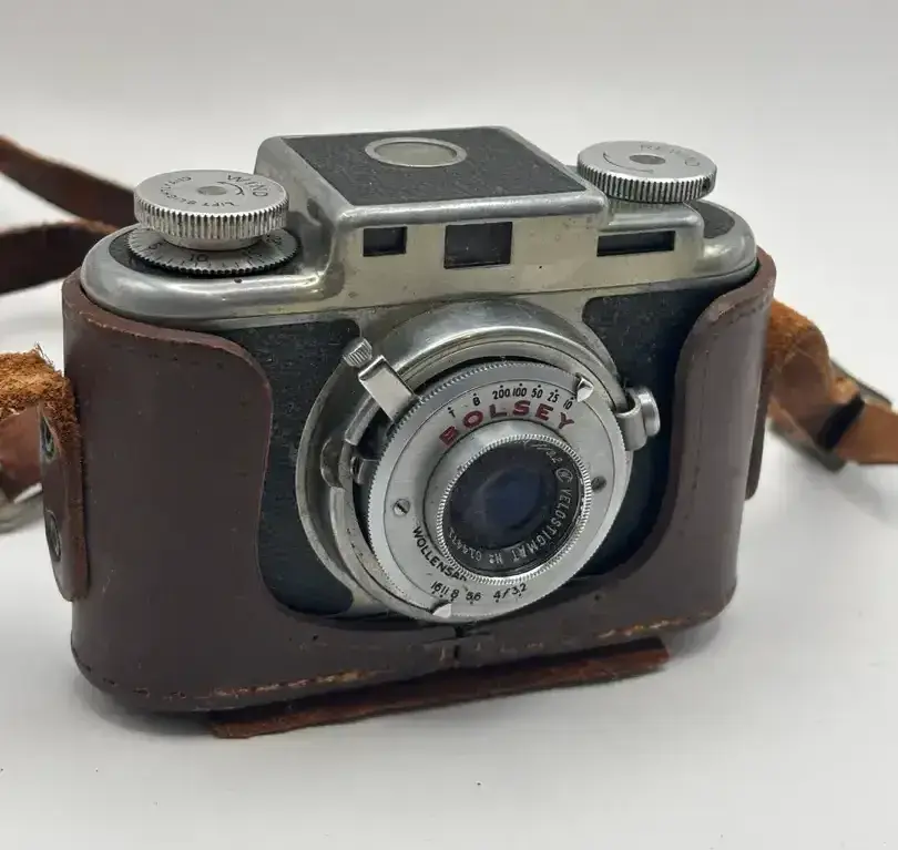 Vintage Bolsey Model B2 35mm Film Camera With Leather Case 