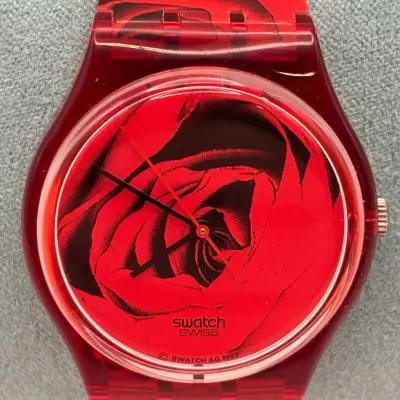 Vintage 1998 Swatch “The Rose” Watch GR 136