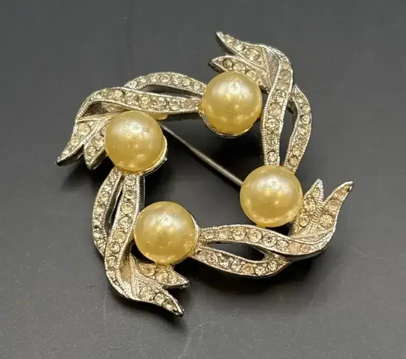 Vintage Marvella Faux Pearl And Rhinestone Brooch