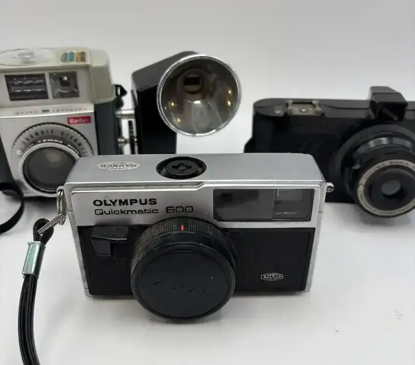 Vintage Film Cameras Universal Bakelite Kodak Brownie Supermite Olympus Quickmatic 600