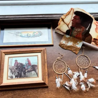 Artwork & Dreamcatchers 