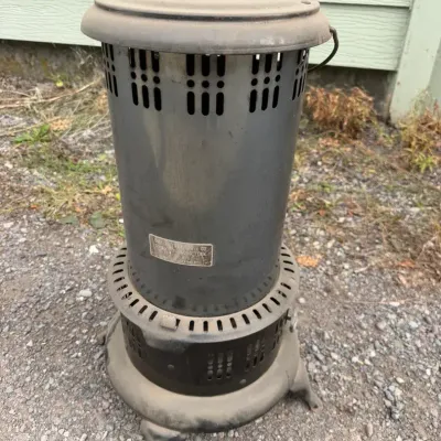 United States Stove Co. Antique Kerosene Heater
