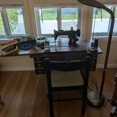 Antique Treadle Sewing Machine W/Accessories, Chair, Lamp & Buttons!