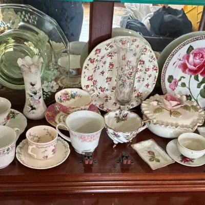 Rose Themed Hosting Wares