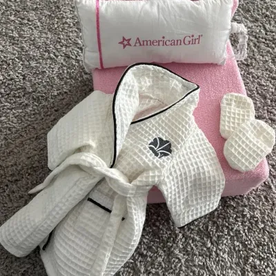 American Girl Doll Bed & Pillow And Limited Edition Real Hotel And Slipper Set 