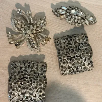 Vintage Costume Jewelry Broach & Pin Set