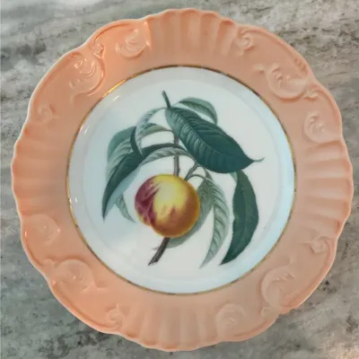 Mottahedeh VA Portugal Peach Design Plates 