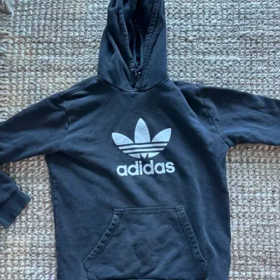 Adidas Hoodie Small Men’s/boys