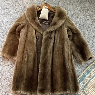 Vintage Thomas E. McElroy Chicago Plush Fur Swing Coat
