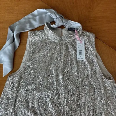 Vineyard Vines Women’s Silver Sparkles Silk Tie Size L