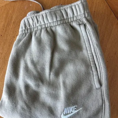 Nike Small Boys/ Xs Men’s Nike Sweatpants In Beige 