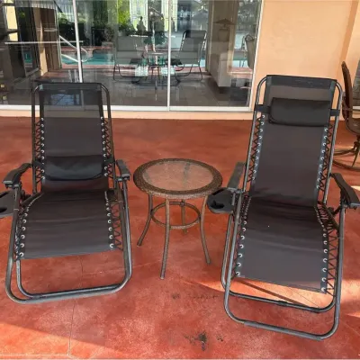 Table And 2 Antigravity Chairs