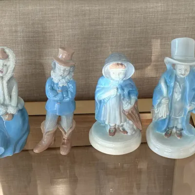 Set of 4 Vintage Porcelain Victorian Winter Caroler Figurines – Blue & White