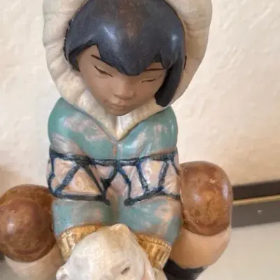 Vintage Lladró Gres Inuit Child with Polar Bear Figurine – Handmade in Spain 