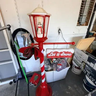 4 Foot Let Is Snow Musical Lamppost With Snow globe 
