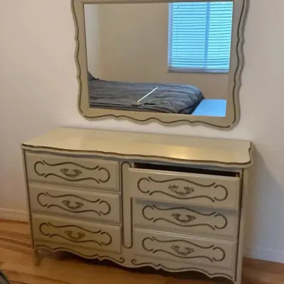 French Provincial Style Dresser W Mirror