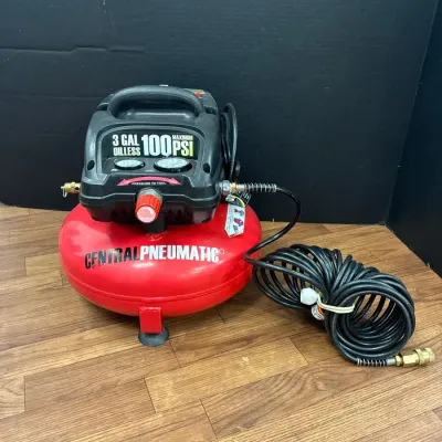 Central Pneumatic 3 Gal 100psi Air Compressor 