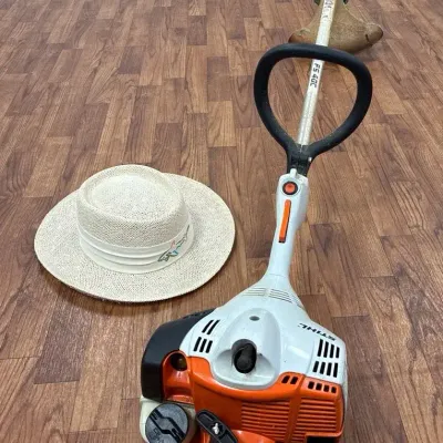 Stihl FS 40 C Gas Weed Eater & Sun Hat 