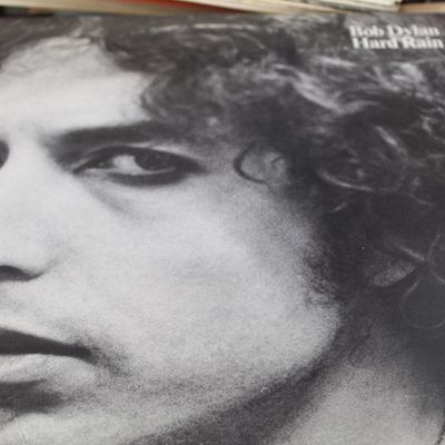 Bob Dylan "Hard Rain" vinyl record album, released in 1976.