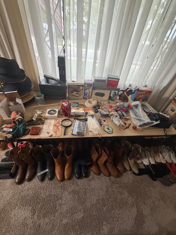 Estate sale photo