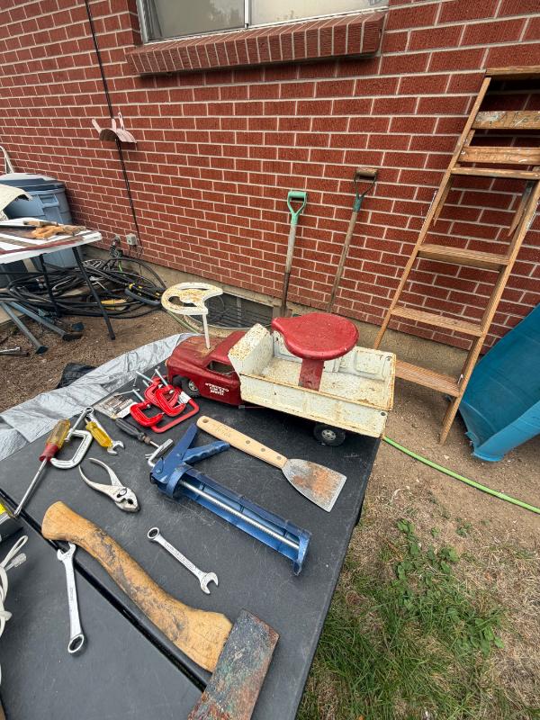 Estate sale photo