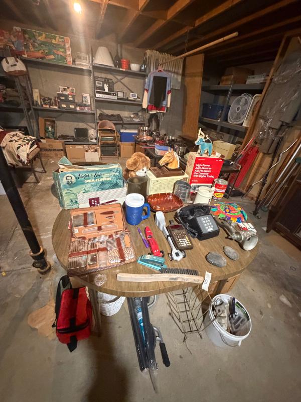 Estate sale photo
