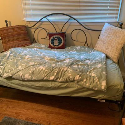 Day bed