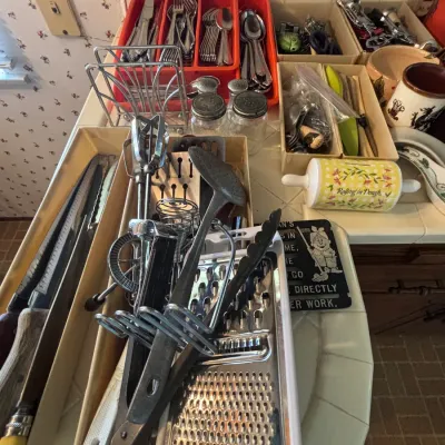 Estate sale photo