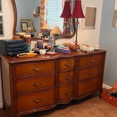 dresser, matching mirror