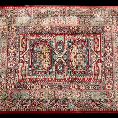 Old World Heritage Heriz-Style Wool Area Rug